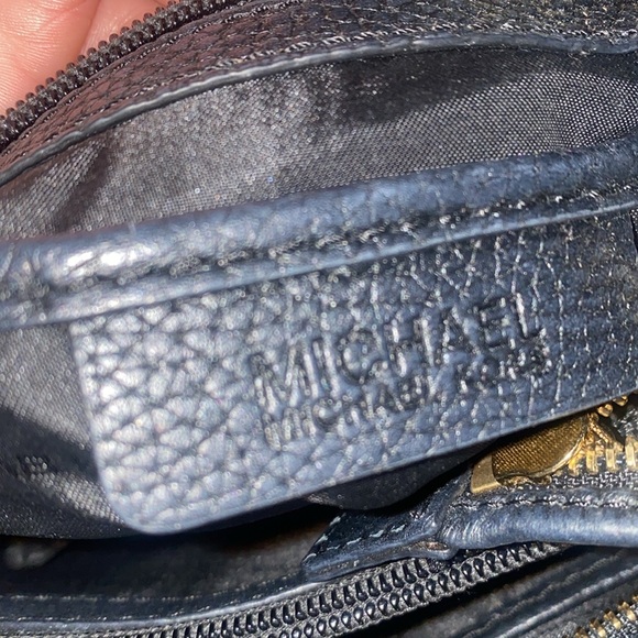 MICHAEL KORS Black Leather Handbag - Excellent Condition - Picture 11 of 11